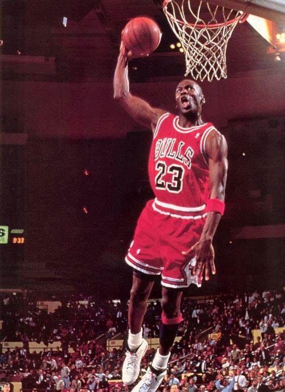 记者：国米阵容今夏至少调整10人，帕斯和卡斯特罗都是目标