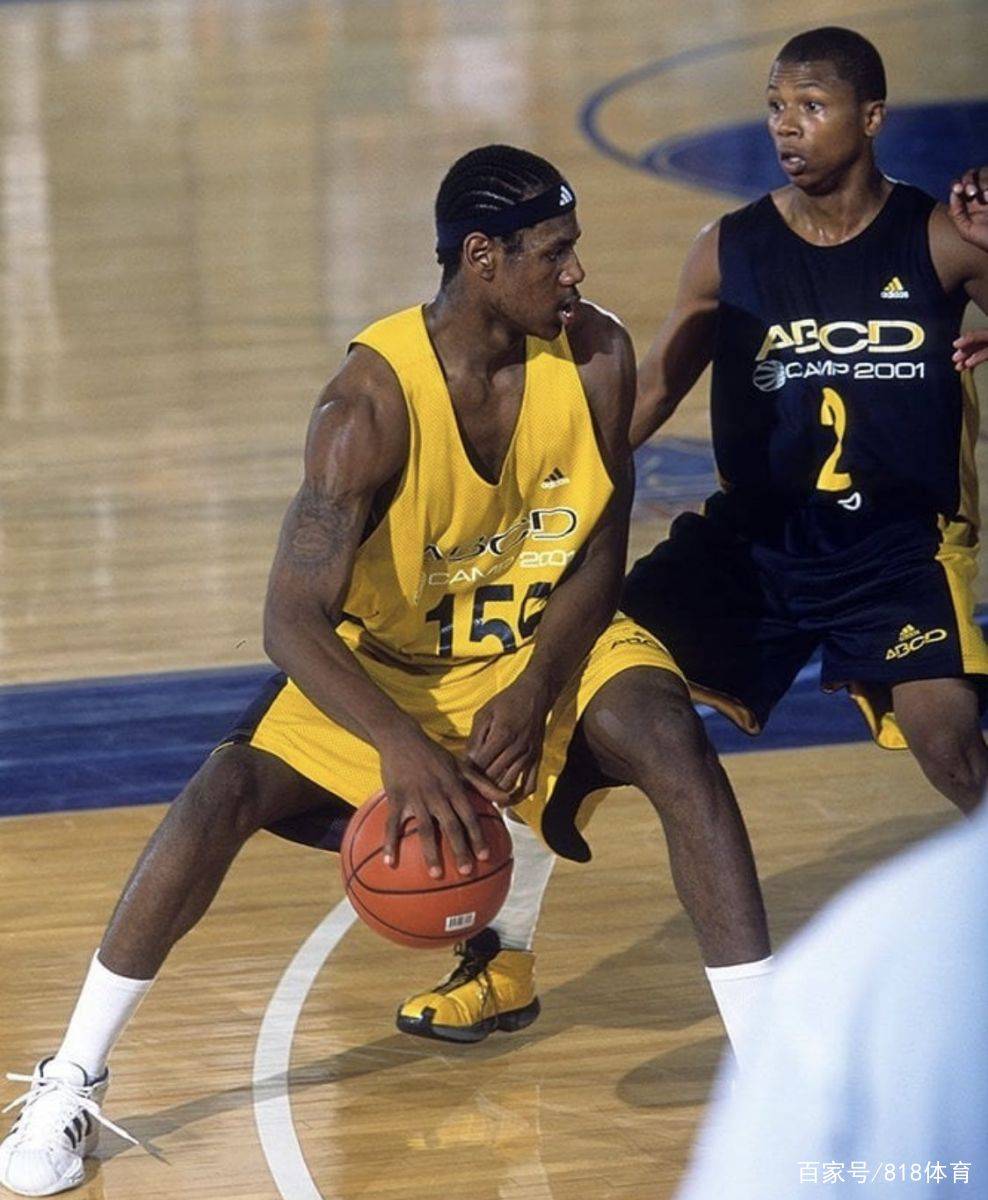 Shams：雄鹿愿与字母哥探讨留队或交易可能性，尼克斯不再是首选下家