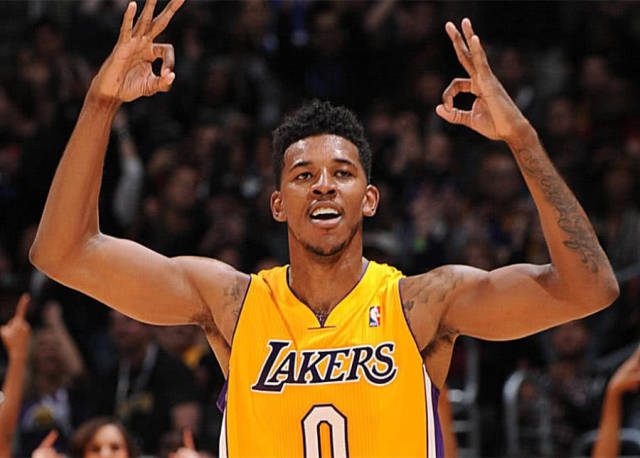 记者：河南已经向阿奇姆彭提供续约合同