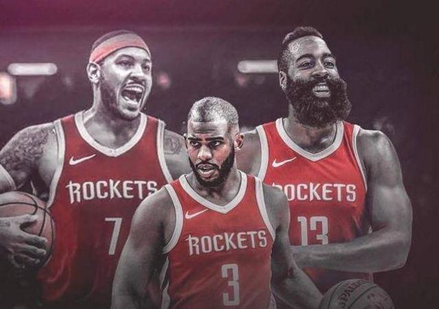 大谷翔平在 2022 年达成 30 轰、10 胜，成为贝比鲁斯后的历史第一人