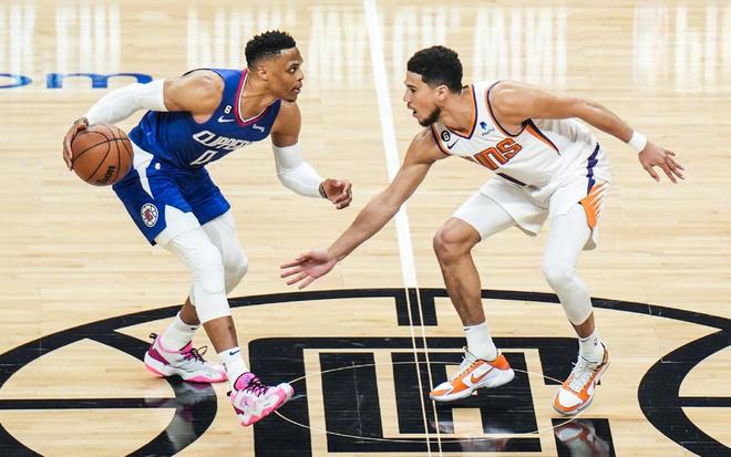 曼城德布劳内复出即助攻，瓜帅：他是世界最佳