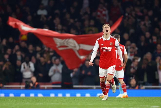 官方：热刺小将米凯伊-穆尔租借加盟格拉斯哥流浪者