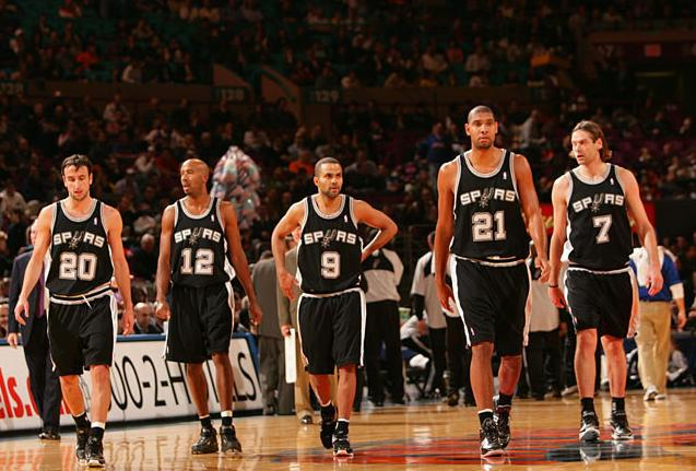 乒乓球混团世界杯：中国队四战全胜 领跑积分榜